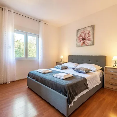 Bore Apartamento Donje Rastane